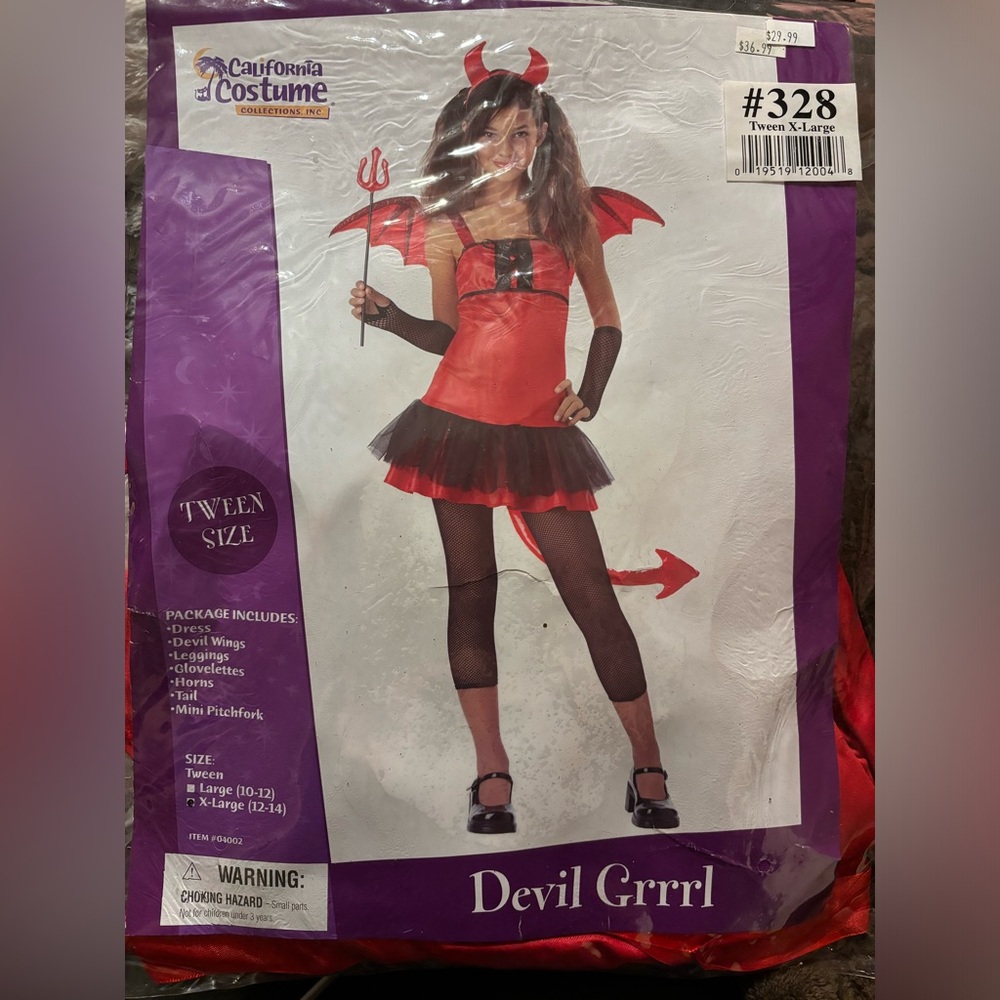 Brand new Devil Grrrl tween costume size xlarge